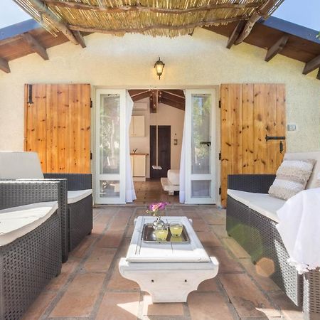 Deppy Cottage Porto Columbu - Perd'E Sali Ngoại thất bức ảnh