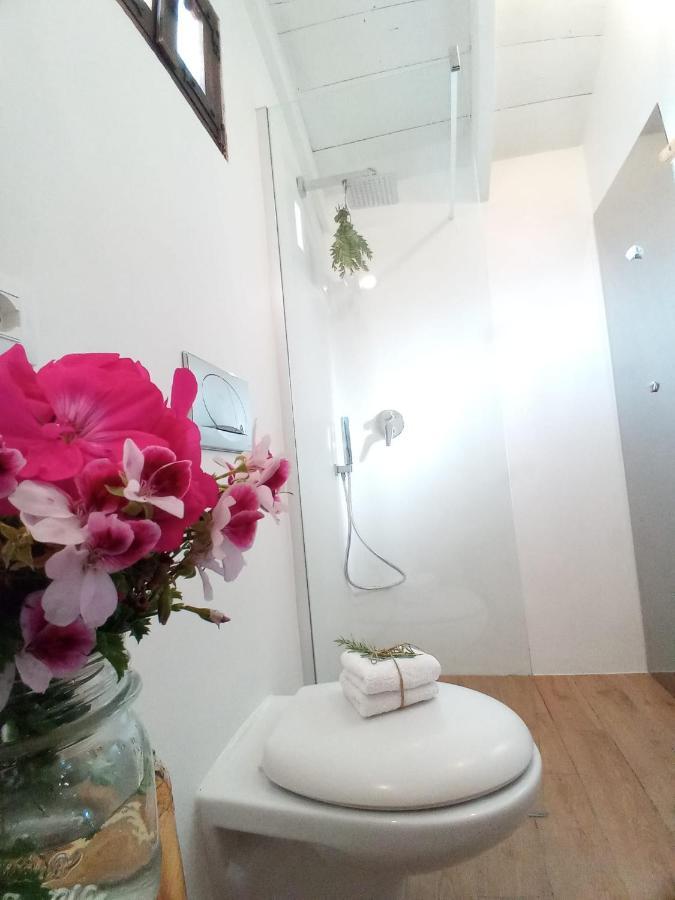 Deppy Cottage Porto Columbu - Perd'E Sali Ngoại thất bức ảnh