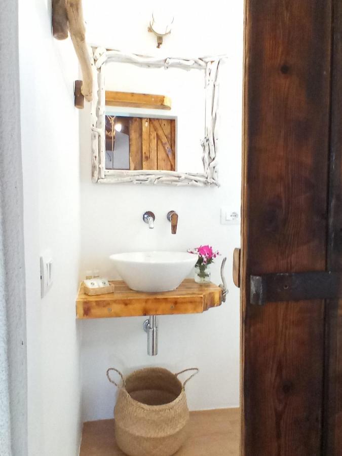 Deppy Cottage Porto Columbu - Perd'E Sali Ngoại thất bức ảnh